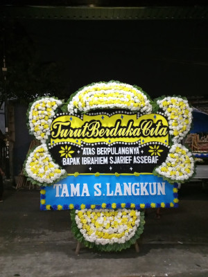 Papan Bunga Duka di Ngasem